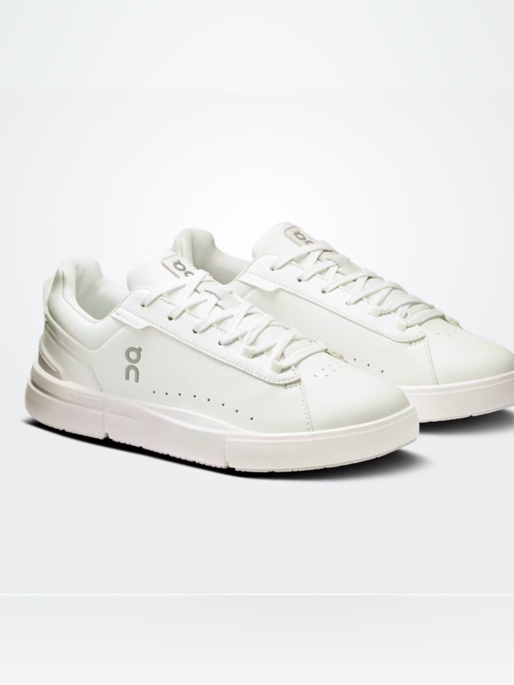 On Running Rodger Advantage Women’s Tennis Sneakers - WhiteSize 8.5